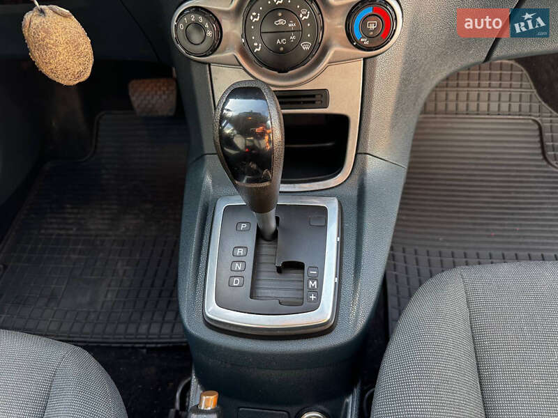Хэтчбек Ford Fiesta 2011 в Днепре фото 12 Хэтчбек Ford Fiesta 2011 в Днепре