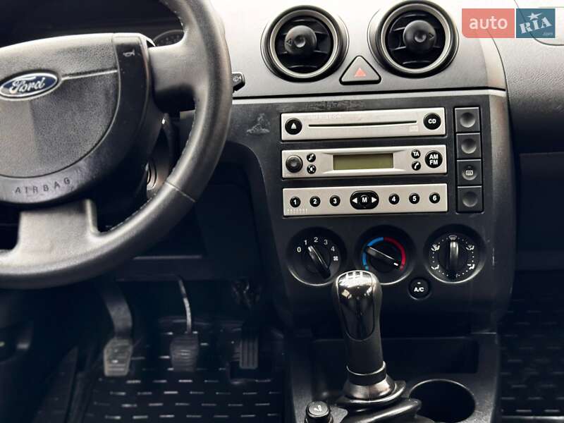 Хэтчбек Ford Fiesta 2005 в Ивано-Франковске фото 44 Хэтчбек Ford Fiesta 2005 в Ивано-Франковске