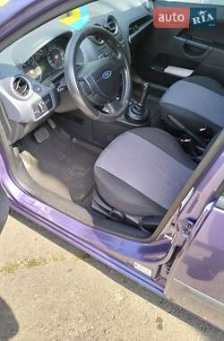 Хэтчбек Ford Fiesta 2008 в Ровно