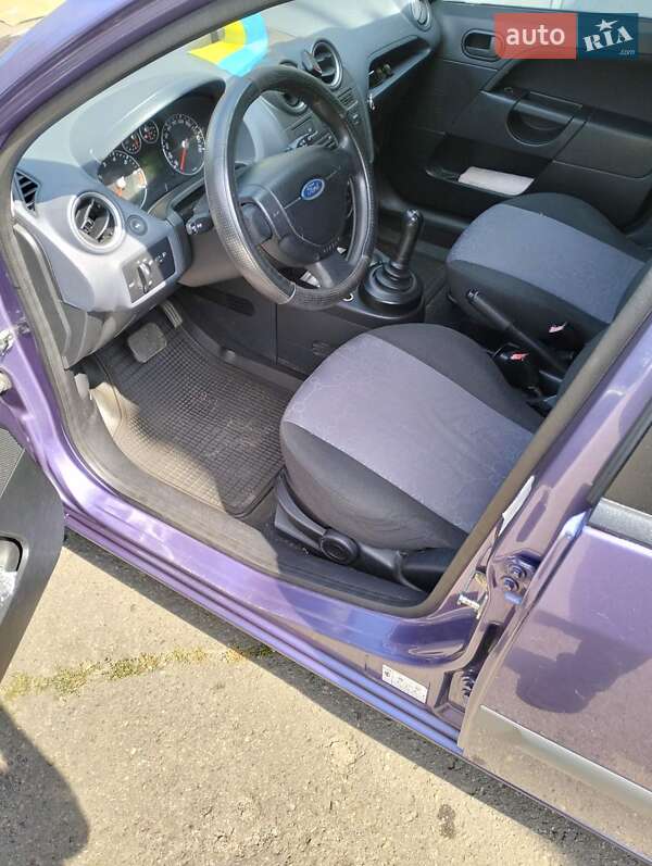 Хетчбек Ford Fiesta 2008 в Рівному фото 7 Хетчбек Ford Fiesta 2008 в Рівному