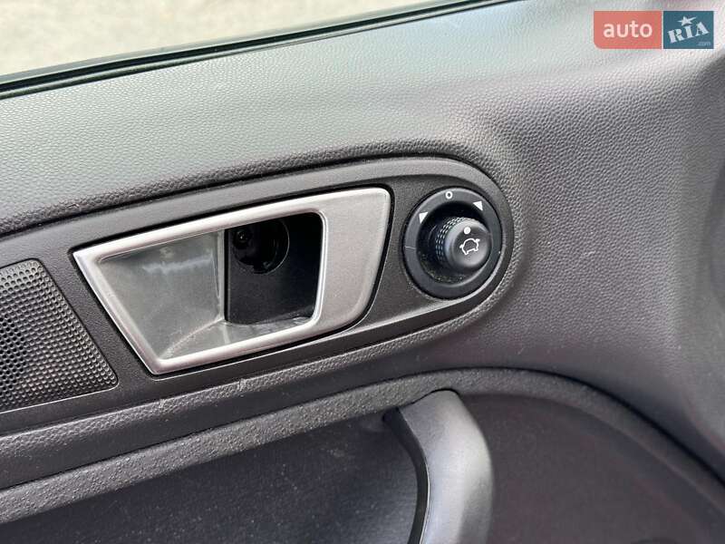 Седан Ford Fiesta 2016 в Виннице фото 14 Седан Ford Fiesta 2016 в Виннице