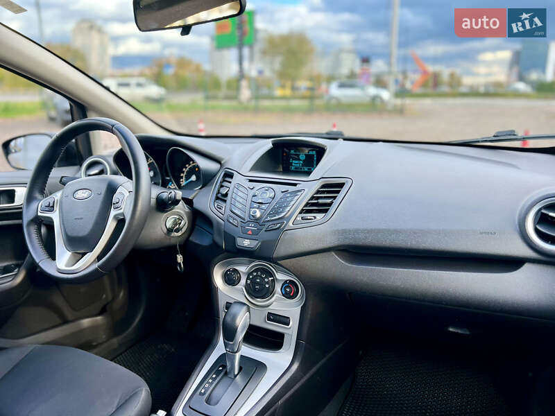 Седан Ford Fiesta 2016 в Києві фото 19 Седан Ford Fiesta 2016 в Києві