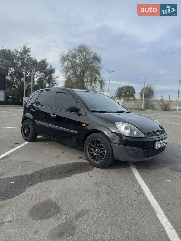 Хетчбек Ford Fiesta 2008 в Дніпрі фото 3 Хетчбек Ford Fiesta 2008 в Дніпрі