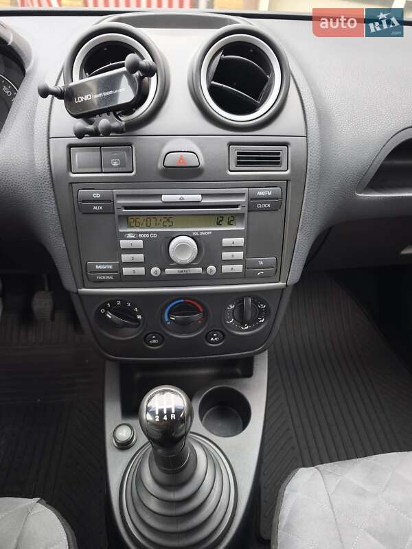 Хэтчбек Ford Fiesta 2006 в Днепре фото 6 Хэтчбек Ford Fiesta 2006 в Днепре