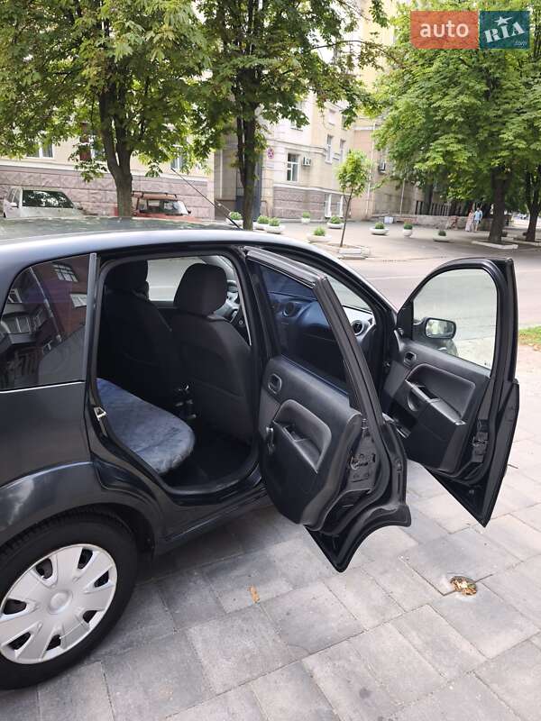Хэтчбек Ford Fiesta 2006 в Днепре фото 7 Хэтчбек Ford Fiesta 2006 в Днепре