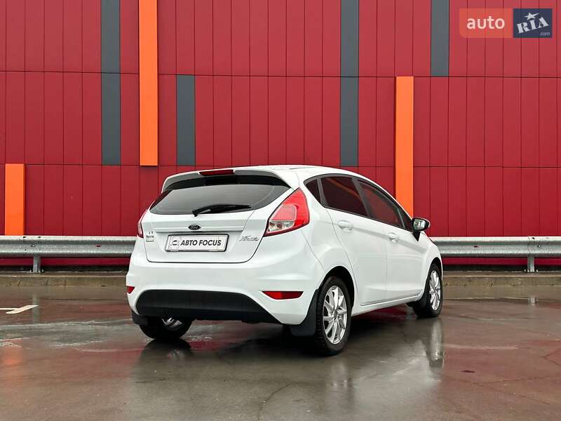 Хэтчбек Ford Fiesta 2015 в Киеве фото 8 Хэтчбек Ford Fiesta 2015 в Киеве