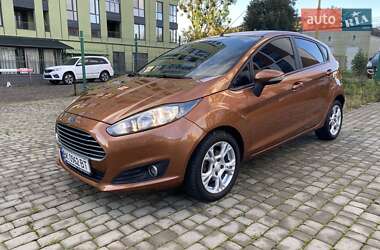 Хэтчбек Ford Fiesta 2015 в Ровно