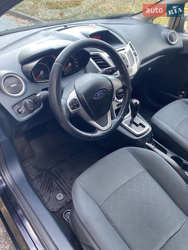 Хэтчбек Ford Fiesta 2011 в Чернигове фото 15 Хэтчбек Ford Fiesta 2011 в Чернигове