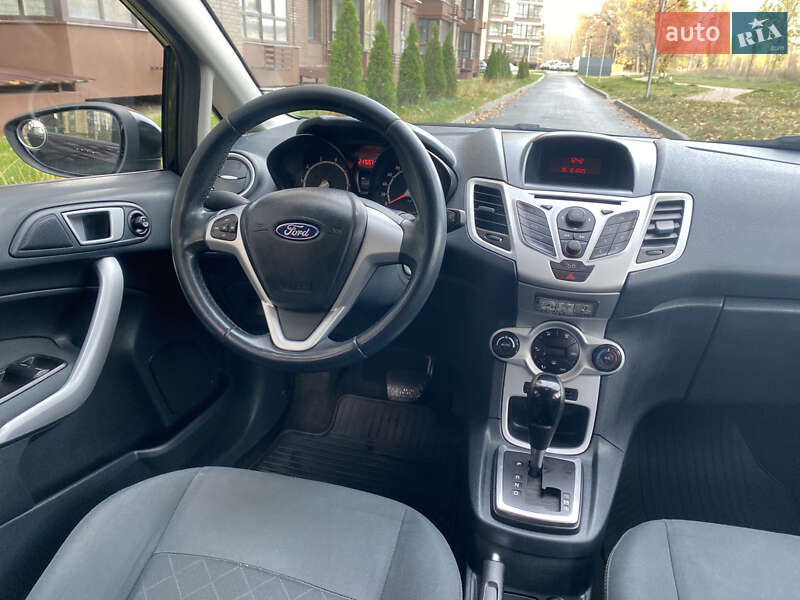 Хэтчбек Ford Fiesta 2011 в Чернигове фото 17 Хэтчбек Ford Fiesta 2011 в Чернигове