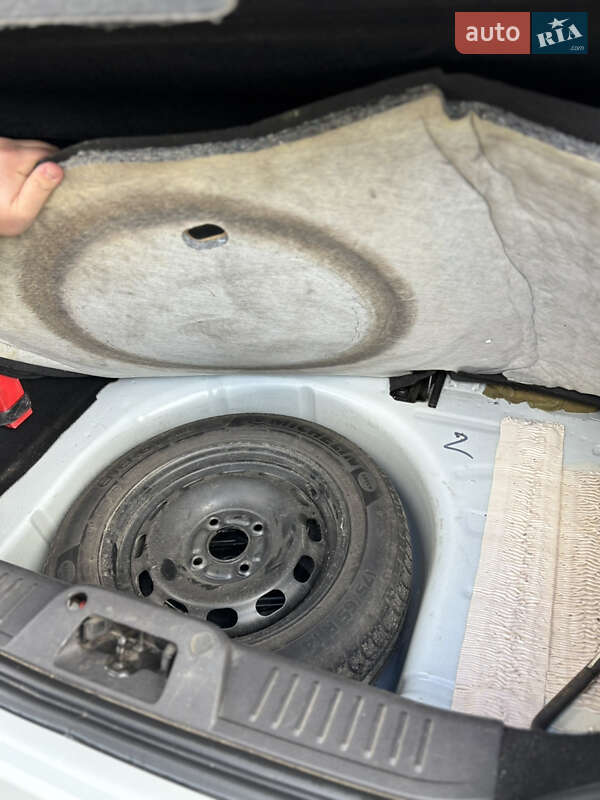 Хетчбек Ford Fiesta 2013 в Шепетівці фото 15 Хетчбек Ford Fiesta 2013 в Шепетівці