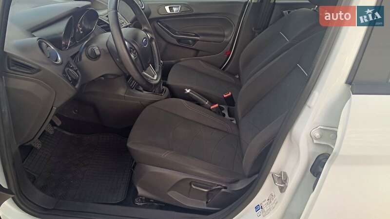 Хетчбек Ford Fiesta 2016 в Києві фото 12 Хетчбек Ford Fiesta 2016 в Києві