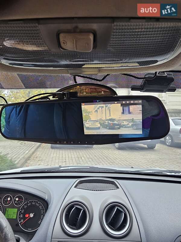 Хэтчбек Ford Fiesta 2008 в Сумах фото 12 Хэтчбек Ford Fiesta 2008 в Сумах