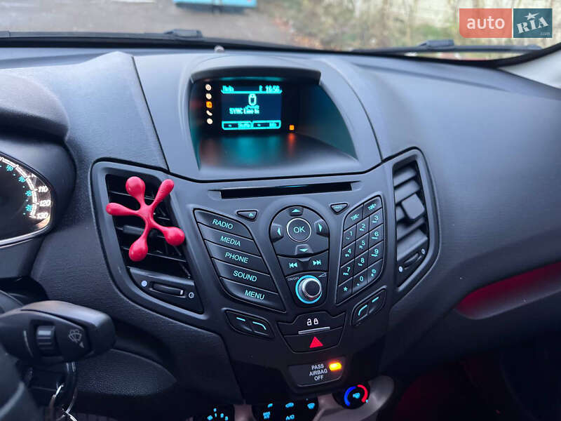 Седан Ford Fiesta 2015 в Житомирі фото 9 Седан Ford Fiesta 2015 в Житомирі