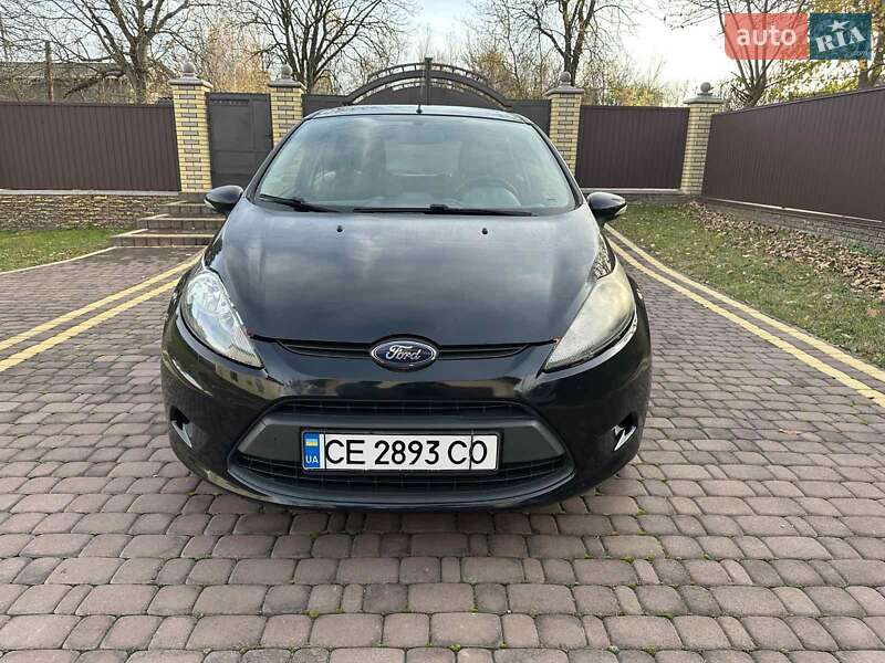 Хэтчбек Ford Fiesta 2011 в Черновцах