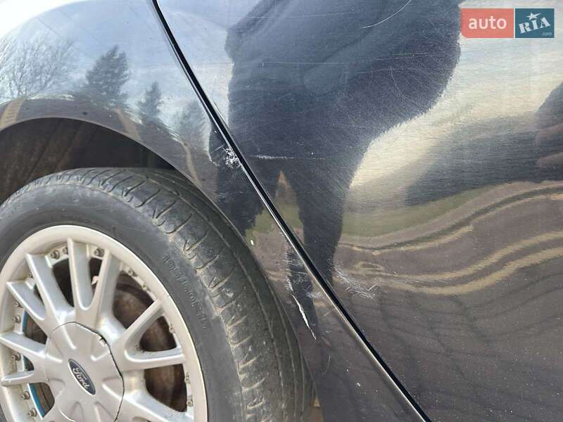 Хэтчбек Ford Fiesta 2011 в Черновцах