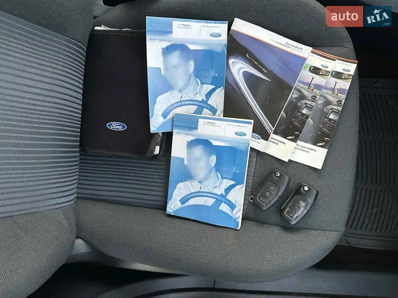 Хэтчбек Ford Fiesta 2011 в Черновцах документ