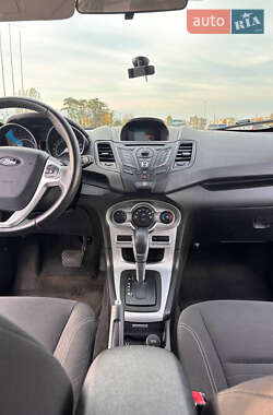 Седан Ford Fiesta 2014 в Киеве