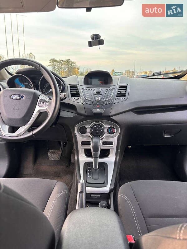 Седан Ford Fiesta 2014 в Києві фото 10 Седан Ford Fiesta 2014 в Києві