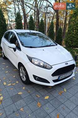 Хэтчбек Ford Fiesta 2017 в Киеве