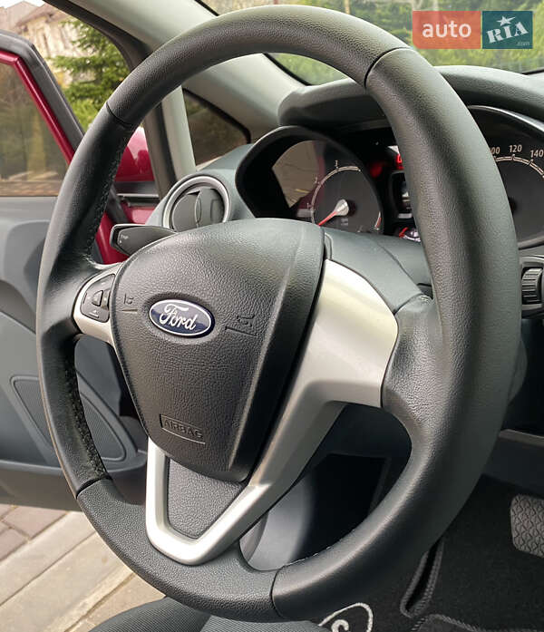 Хэтчбек Ford Fiesta 2011 в Одессе фото 80 Хэтчбек Ford Fiesta 2011 в Одессе