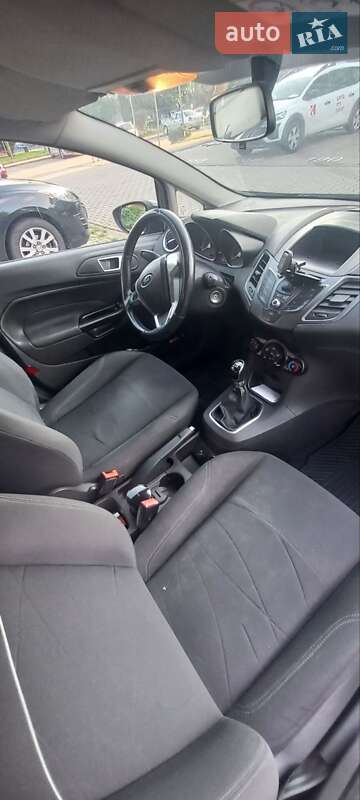 Хэтчбек Ford Fiesta 2014 в Львове