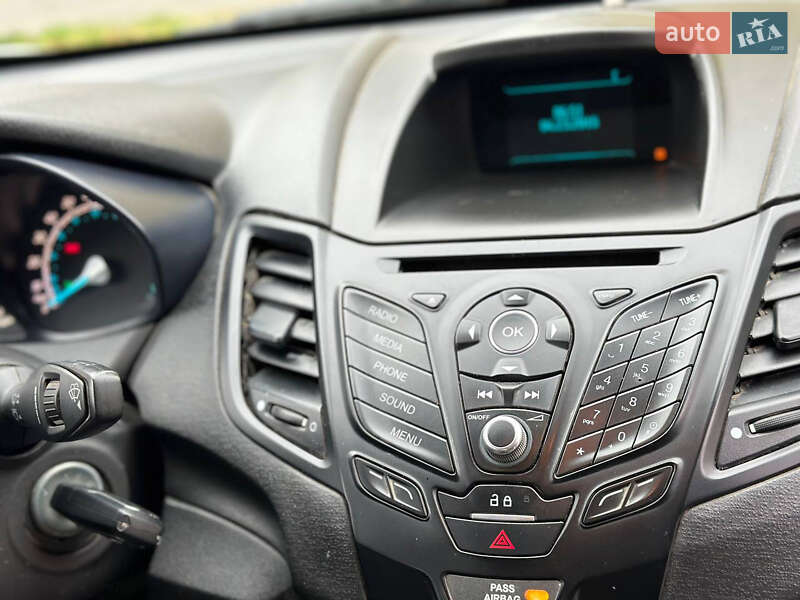 Хэтчбек Ford Fiesta 2015 в Николаеве фото 11 Хэтчбек Ford Fiesta 2015 в Николаеве