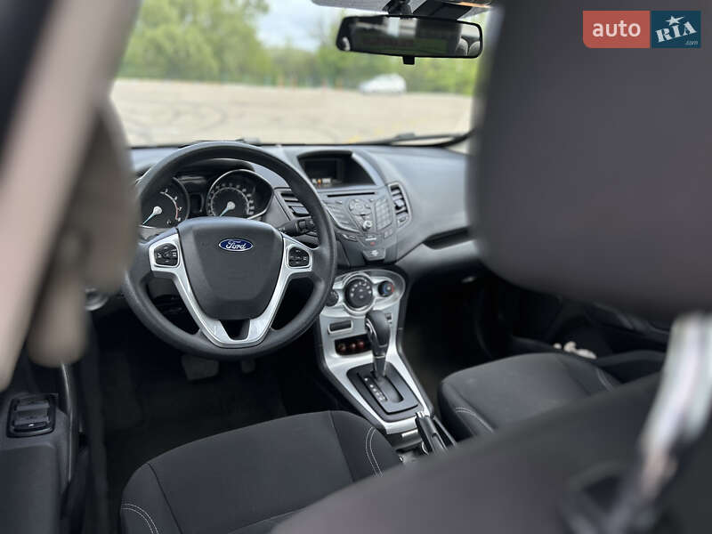 Седан Ford Fiesta 2018 в Києві