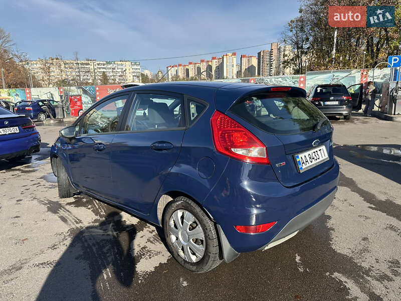 Хэтчбек Ford Fiesta 2011 в Киеве фото 3 Хэтчбек Ford Fiesta 2011 в Киеве