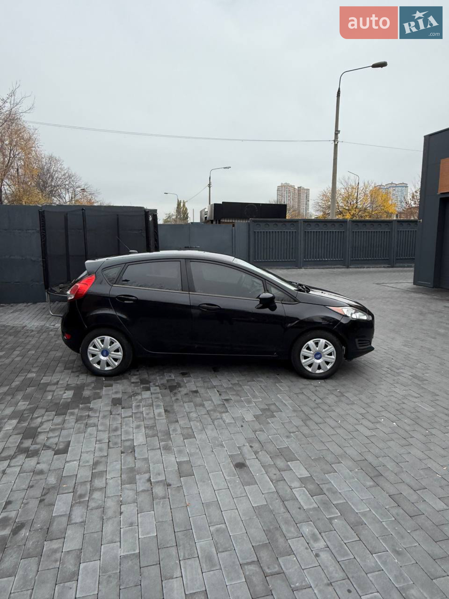 2017 Ford Fiesta - мініатюра 3