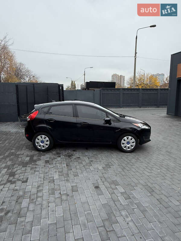 Хетчбек Ford Fiesta 2017 в Києві фото 3 Хетчбек Ford Fiesta 2017 в Києві