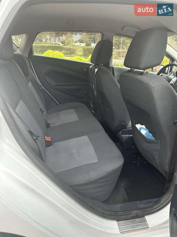 Хэтчбек Ford Fiesta 2011 в Черноморске