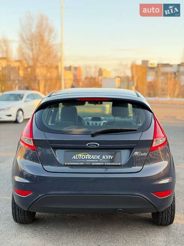 Хетчбек Ford Fiesta 2011 в Києві фото 10 Хетчбек Ford Fiesta 2011 в Києві