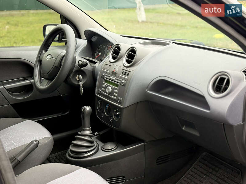 Хэтчбек Ford Fiesta 2008 в Киеве фото 14 Хэтчбек Ford Fiesta 2008 в Киеве