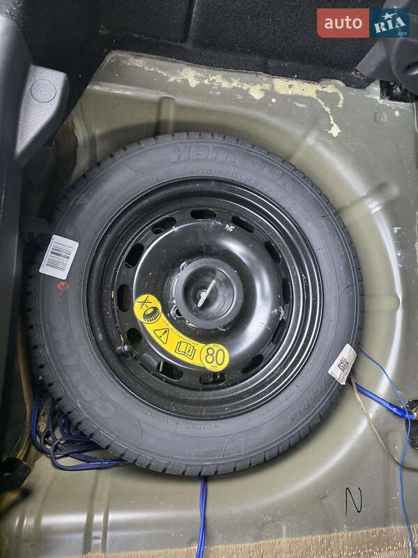 Хэтчбек Ford Fiesta 2015 в Ирпене