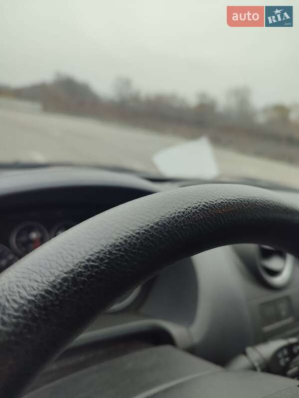 Хэтчбек Ford Fiesta 2008 в Киеве