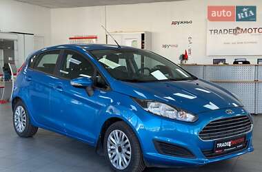 Хетчбек Ford Fiesta 2015 в Києві