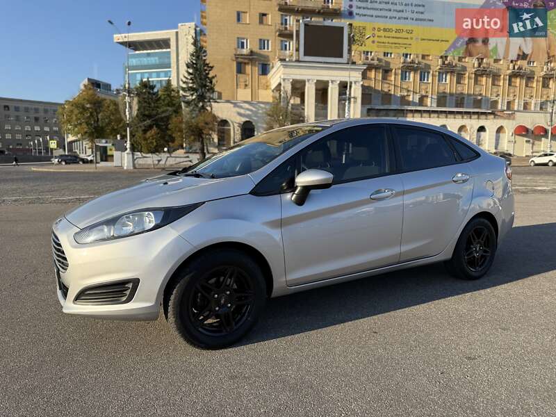Седан Ford Fiesta 2017 в Харькове