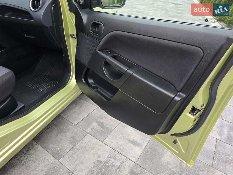 Хетчбек Ford Fiesta 2006 в Івано-Франківську фото 22 Хетчбек Ford Fiesta 2006 в Івано-Франківську