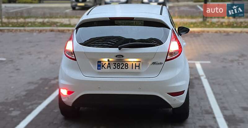Хетчбек Ford Fiesta 2016 в Києві фото 5 Хетчбек Ford Fiesta 2016 в Києві