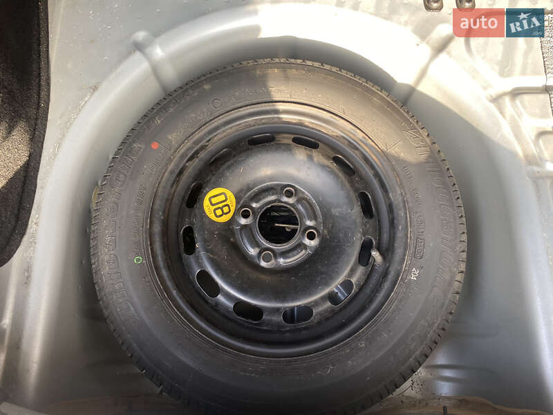 Хэтчбек Ford Fiesta 2006 в Одессе