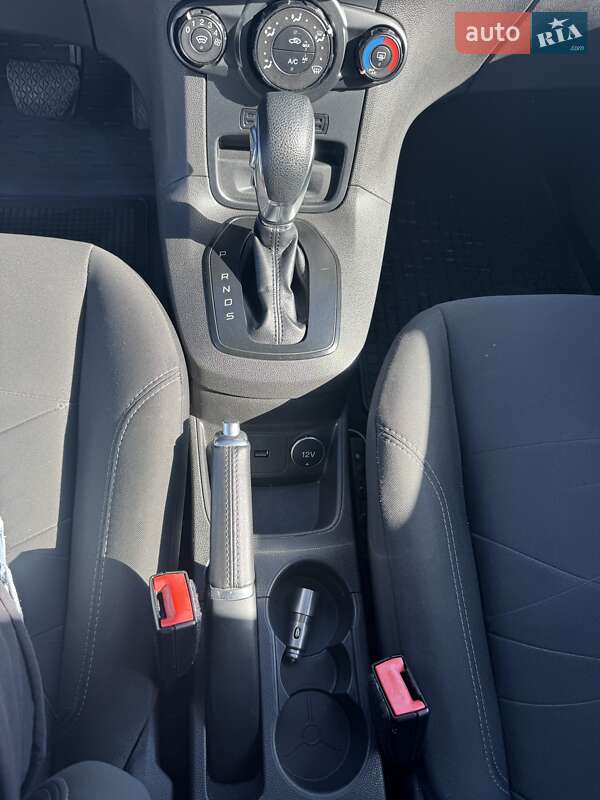 Хэтчбек Ford Fiesta 2017 в Буче