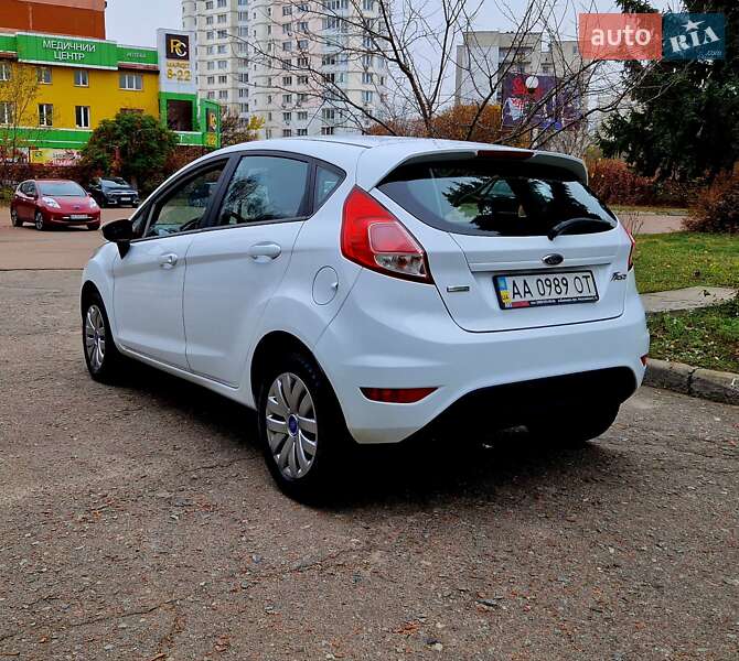 Хетчбек Ford Fiesta 2015 в Броварах фото 13 Хетчбек Ford Fiesta 2015 в Броварах