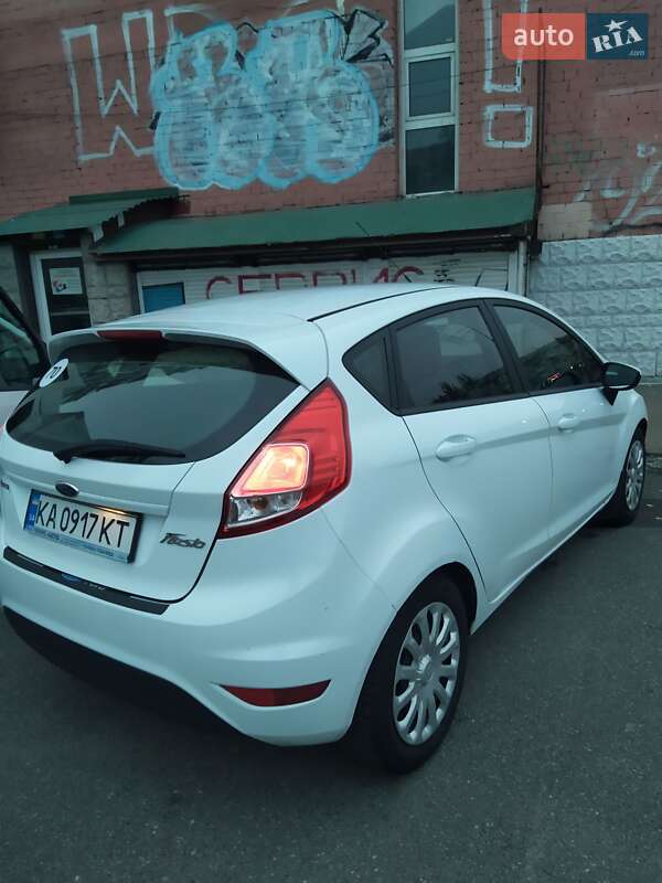Хетчбек Ford Fiesta 2016 в Києві фото 10 Хетчбек Ford Fiesta 2016 в Києві