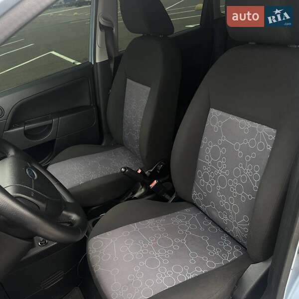 Хэтчбек Ford Fiesta 2005 в Одессе фото 15 Хэтчбек Ford Fiesta 2005 в Одессе