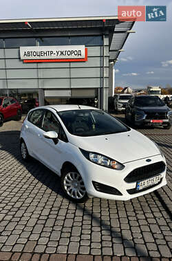 Хетчбек Ford Fiesta 2017 в Ужгороді