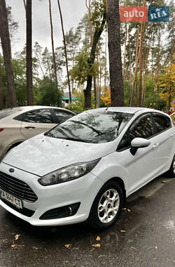 Хэтчбек Ford Fiesta 2013 в Киеве