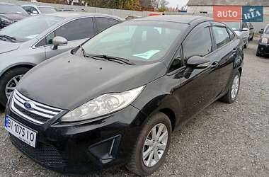 Седан Ford Fiesta 2012 в Лубнах