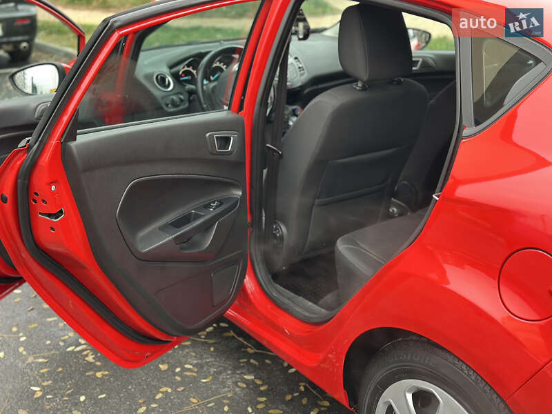 Хэтчбек Ford Fiesta 2016 в Чернигове фото 17 Хэтчбек Ford Fiesta 2016 в Чернигове