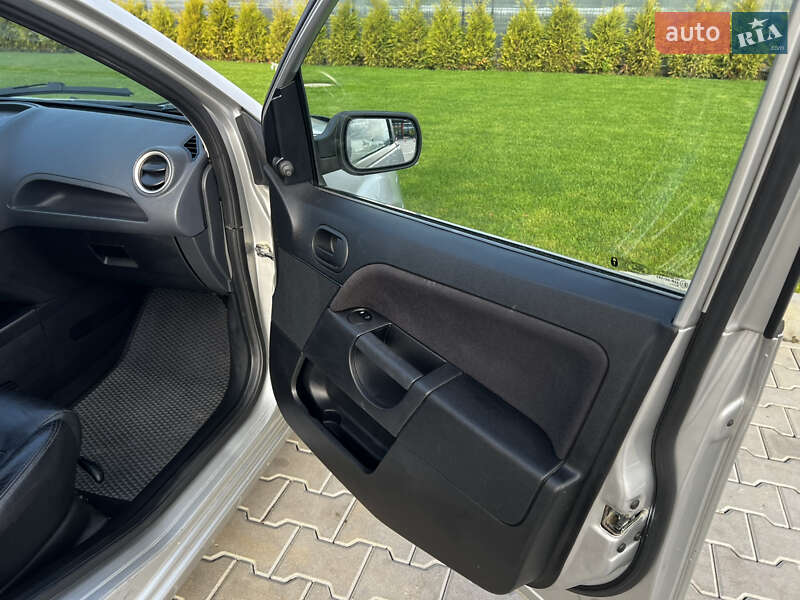 Хэтчбек Ford Fiesta 2006 в Виннице