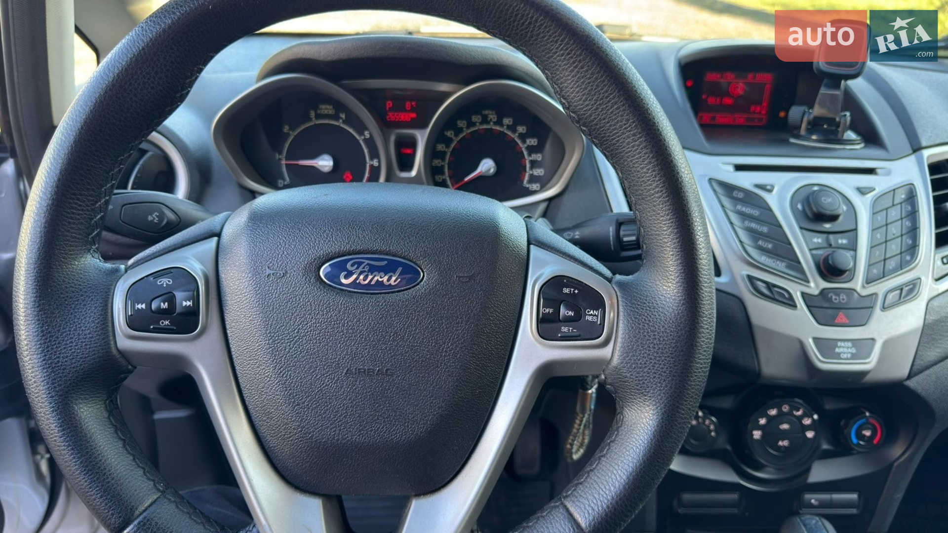 2011 Ford Fiesta - мініатюра 13